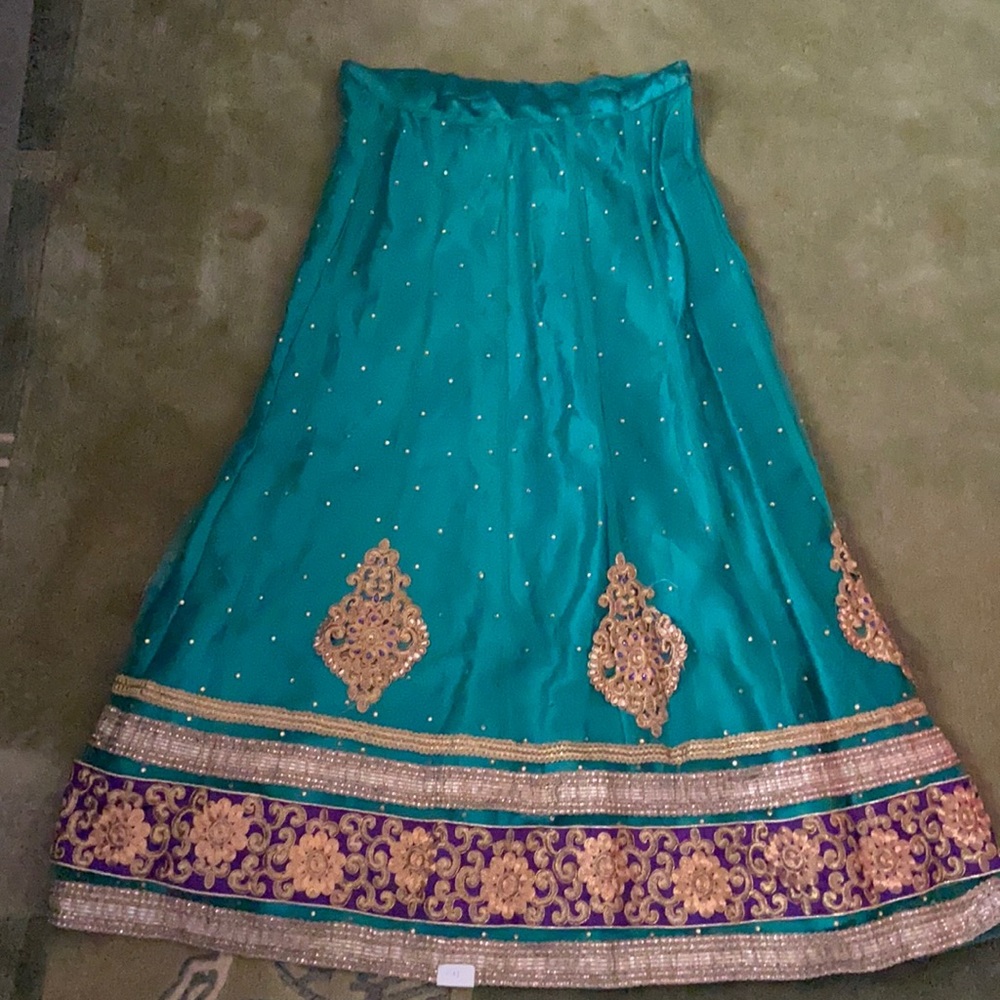 COPY - Lehenga choli set used once